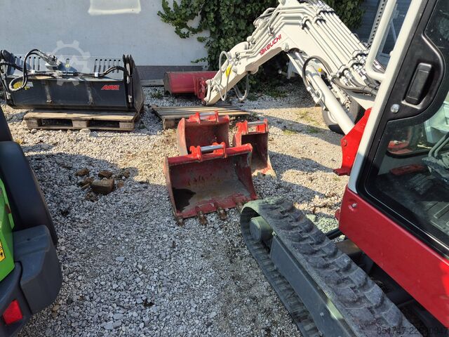 Mini excavator Takeuchi TB 225