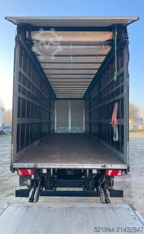 Standard tractor unit Mercedes-Benz Sprinter 519 CDI 190 PS Schlafkabine LBW