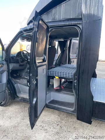 Standard tractor unit Mercedes-Benz Sprinter 519 CDI 190 PS Schlafkabine LBW