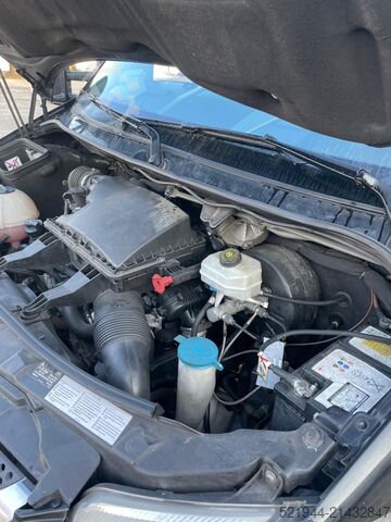 Standard tractor unit Mercedes-Benz Sprinter 519 CDI 190 PS Schlafkabine LBW