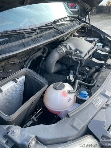 Standard tractor unit Mercedes-Benz Sprinter 519 CDI 190 PS Schlafkabine LBW