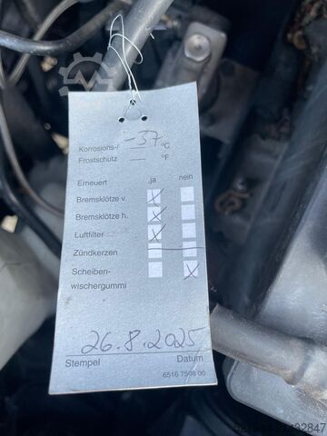 Standard tractor unit Mercedes-Benz Sprinter 519 CDI 190 PS Schlafkabine LBW