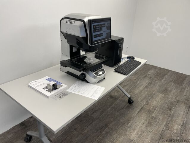 Measuring system Keyence IM-8030 gegen Gebot / against bid