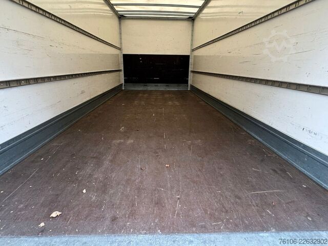 LKW mit Kofferaufbau FUSO Canter 7C15 Koffer mit Ladebordwand