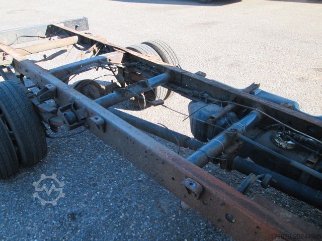 Van chassis IVECO 35 C15 3.0 *Fahrgestell*