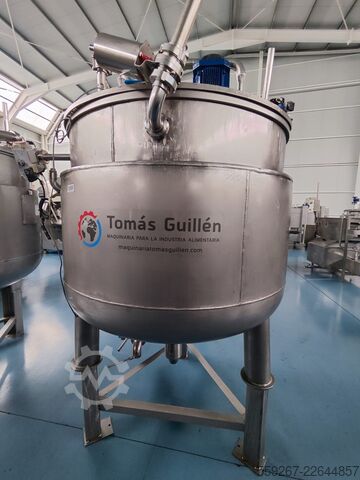 DOUBLE-JACKETED KETTLE / PAN WITH AGITATOR  