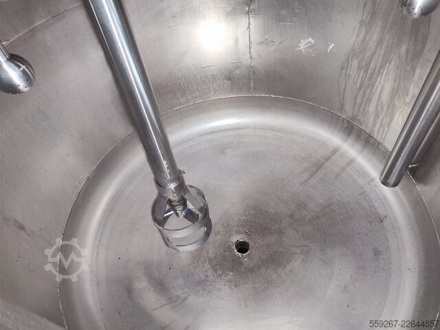 DOUBLE-JACKETED KETTLE / PAN WITH AGITATOR  
