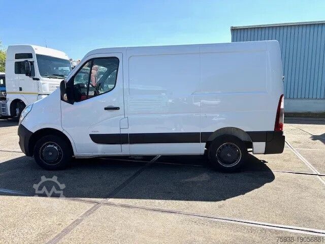 Box van Opel Movano T3300 2.4CDTI L1H1 (EURO 6 / 6 GEARS MAN...