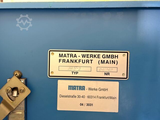Startlocherodiermaschine Matra BT-2