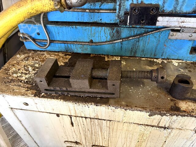 Startlocherodiermaschine Matra BT-2