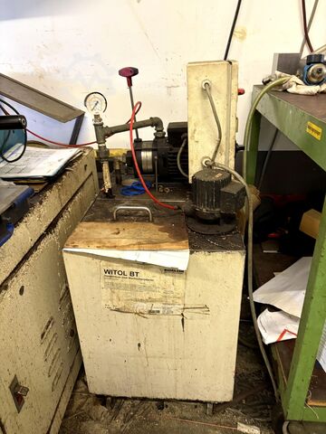 Startlocherodiermaschine Matra BT-2