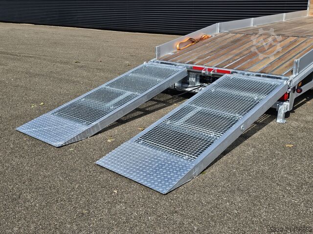 Autotransporter DAF XF 450 / OPRIJ - MACHINE TRANSPORT / 6x2