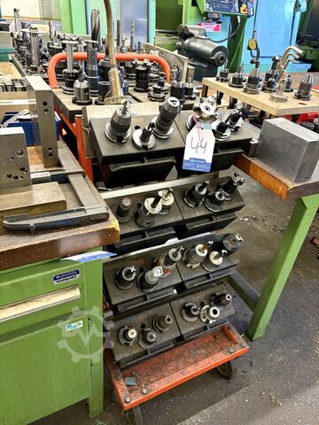 Lot of SK 40 tool holders SK 40 Tool Holders