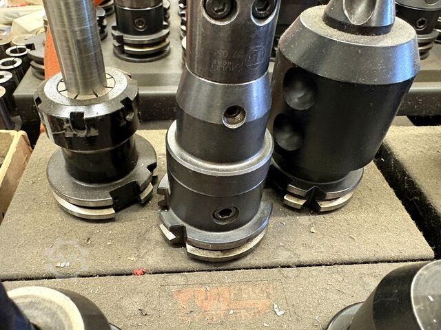 Lot of SK 40 tool holders SK 40 Tool Holders