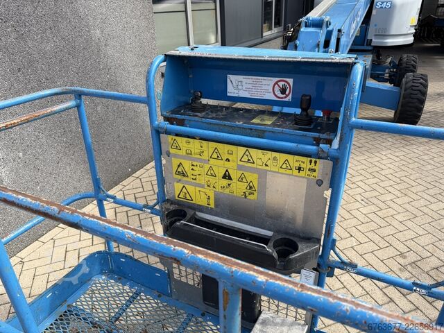 GENIE S-45 telescopic boom lift / aerial work platform 4x4 DEUTZ DIESEL 5189 hours 15.7M working hei GENIE S-45 Telescoop hoogwerker / boomlift  4x4 DEUTZ DIESEL 5189uur 15,7M Werkhoogte 2014