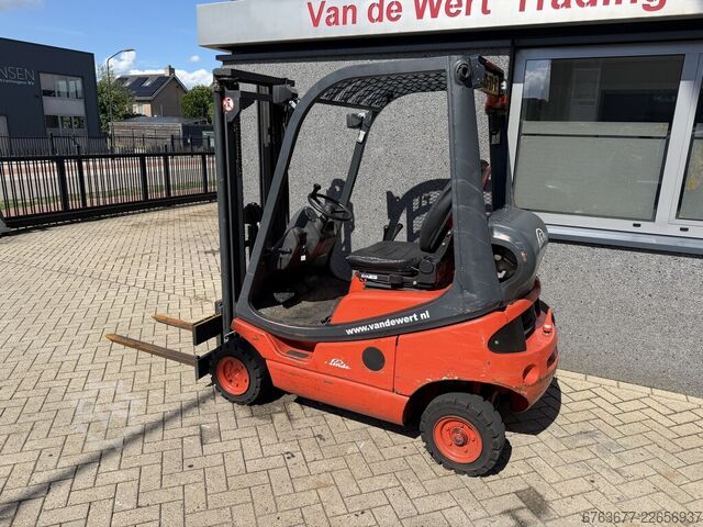 Linde H16T Triplex 470 Freihub / 3. Ventilfunktion am Wagen / VW 1992 / 14.050 Betriebsstunden / LPG LINDE H16T Triplo 470 Freelift / 3e functie op bord / VW 1992 / 14.050 uur LPG
