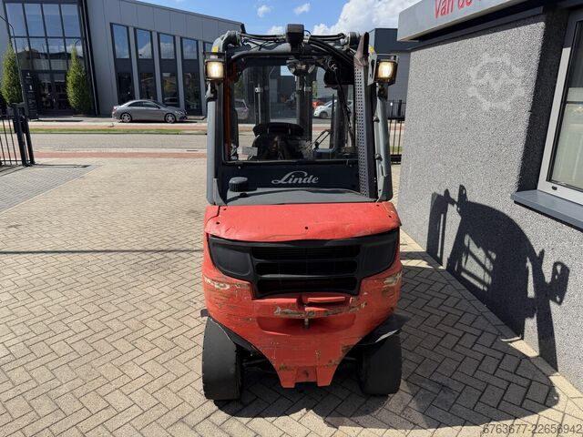 Linde H30D-02 Triplex 480 Free Lift / Sideshift / 4th Fork Positioner VW Diesel 2013 17,150 hours DI LINDE H30D-02 Triplo 480 Freelift / Sideshift / 4e vorkenspreider VW Diesel 2013 17.150 uur DIESEL