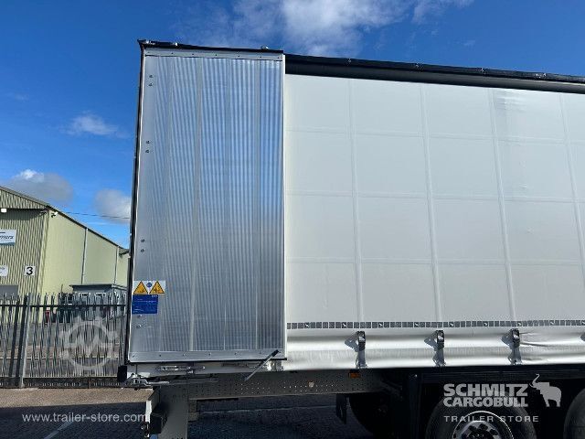 Auflieger mit Pritsche & Plane Schmitz Cargobull Curtainsider Euroliner