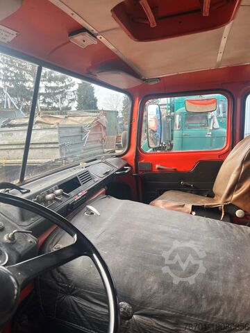 LKW mit Pritsche & Plane IFA W50 LA Feuerwehr TLF