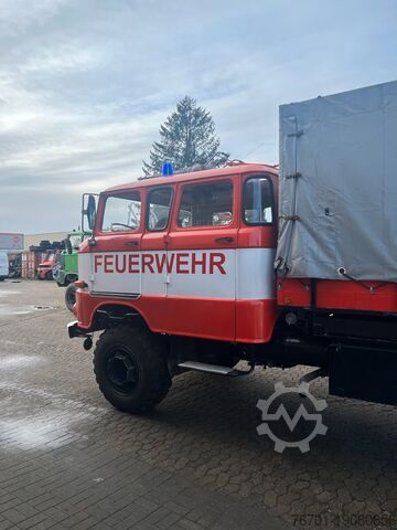 LKW mit Pritsche & Plane IFA W50 LA Feuerwehr TLF
