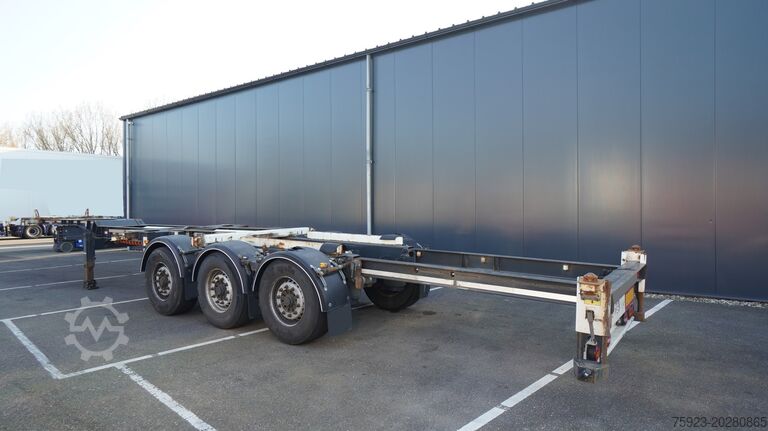 Containertransport Renders 3 AXLE EXTENDABLE CONTAINER TRANSPORT TRAILER