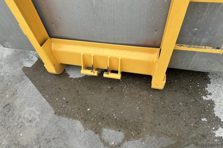 Abrollcontainer  Graber Thermomulden für Hakengerät