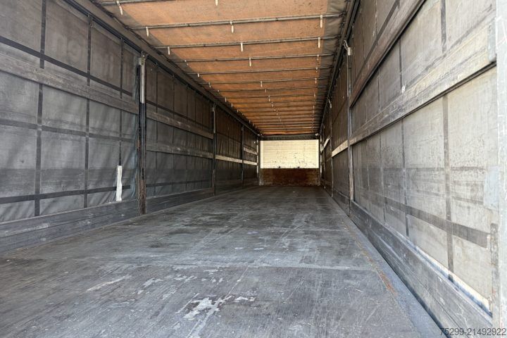 Auflieger mit Pritsche & Plane Schmitz Cargobull S24/27 Plane / Swiss-Vehicle