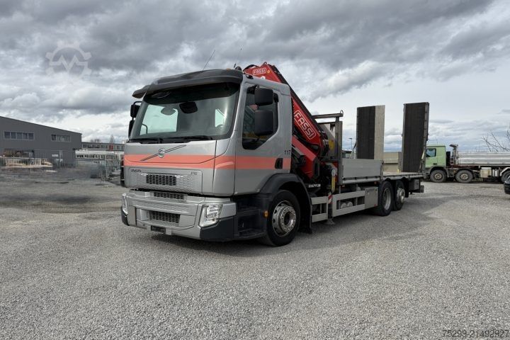 Autokran Volvo FE-320 6x2R Fassi 235 5-Fach