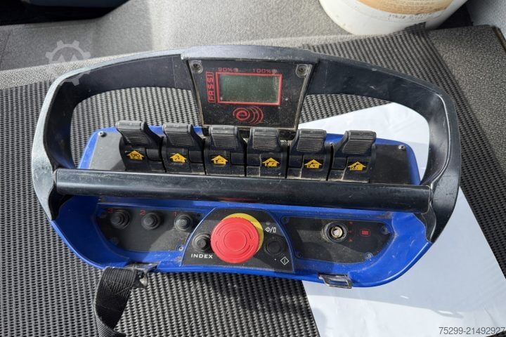 Autokran Volvo FE-320 6x2R Fassi 235 5-Fach