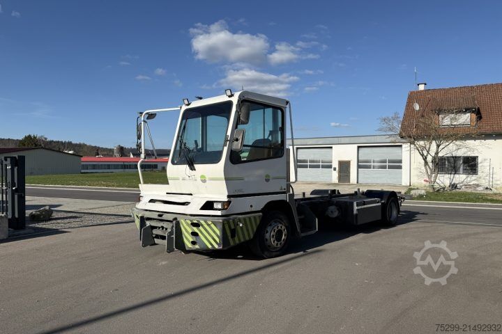 LKW-Fahrgestell YT222 4x2 Chassis-Kabine / Swiss-Vehicle