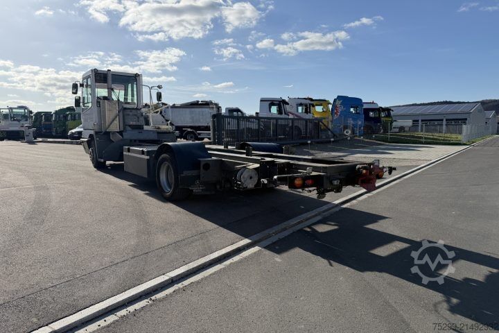 LKW-Fahrgestell  YT222 4x2 Chassis-Kabine / Swiss-Vehicle