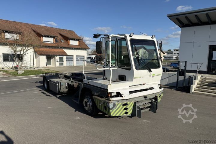 LKW-Fahrgestell  YT222 4x2 Chassis-Kabine / Swiss-Vehicle