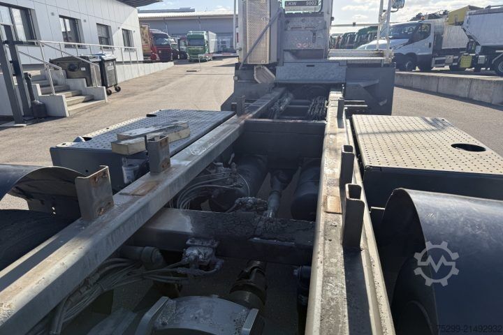 LKW-Fahrgestell  YT222 4x2 Chassis-Kabine / Swiss-Vehicle