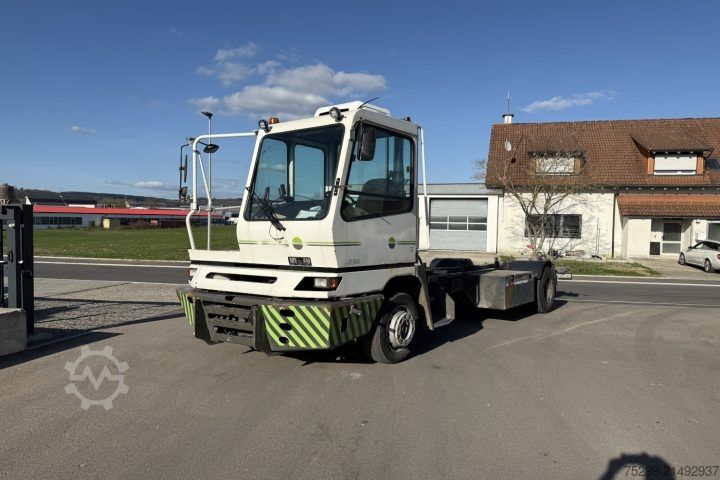 LKW-Fahrgestell YT222 4x2 Chassis-Kabine / Swiss-Vehicle