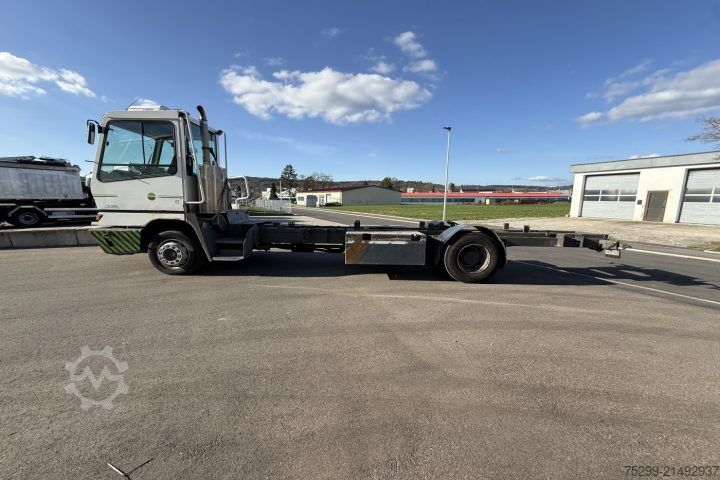 LKW-Fahrgestell  YT222 4x2 Chassis-Kabine / Swiss-Vehicle
