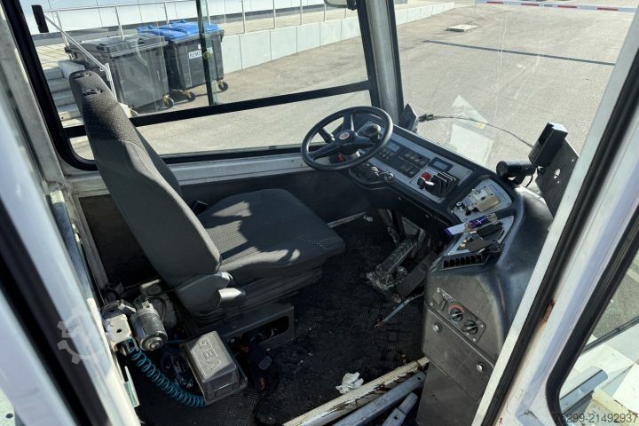 LKW-Fahrgestell  YT222 4x2 Chassis-Kabine / Swiss-Vehicle