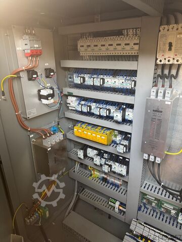 4-Achsen-Bearbeitungszentrum DECKEL MAHO tnc 430 DMU 80T 4axes