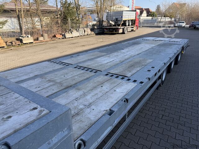Tieflader-Sattelauflieger Möslein STO 3 Schwebheim  3 Achs Satteltieflader Plato 45 t GGfür Fertigteile, Baumaschinen oder Container
