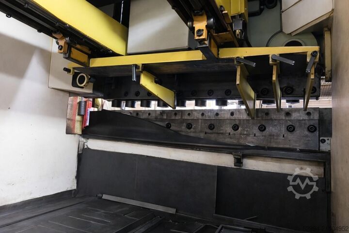 Hydraulic guillotine shears LVD OTSo 2100 x 25 mm CNC