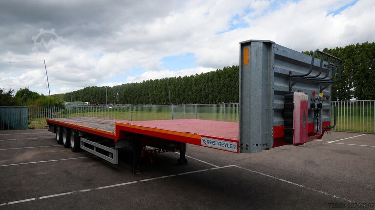 Semi-Tieflader Reistreyler 3 axle semi low loader