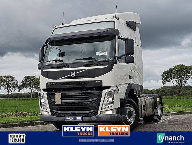 Standard-SZM VOLVO FM 450 GLOBETROTTER ADR