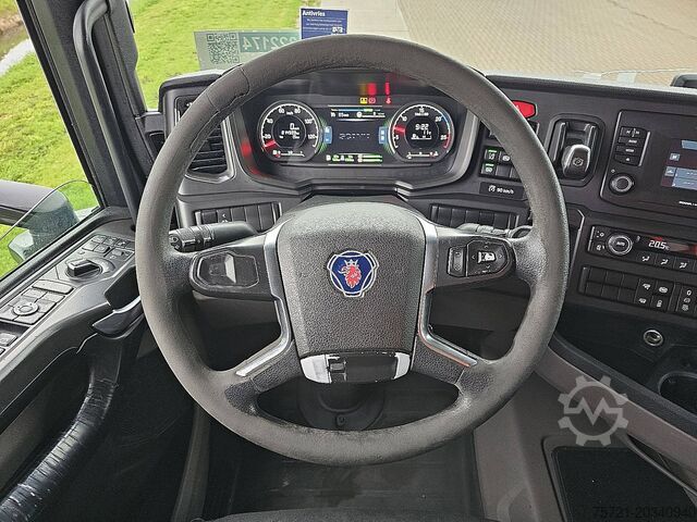 Standard-SZM SCANIA R410 HL SKIRTS NL-TRUCK