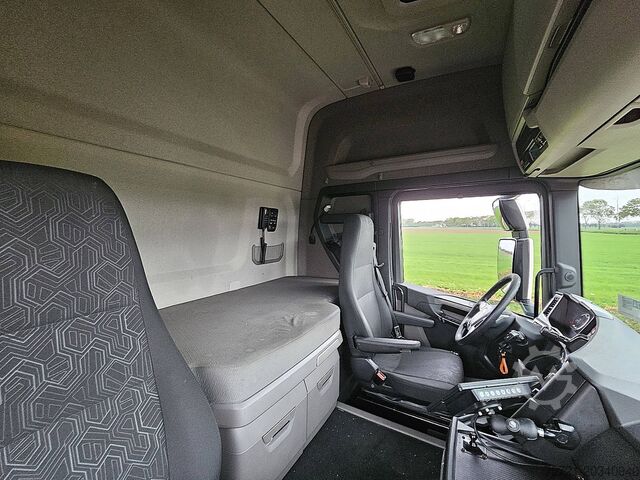 Standard-SZM SCANIA R410 HL SKIRTS NL-TRUCK