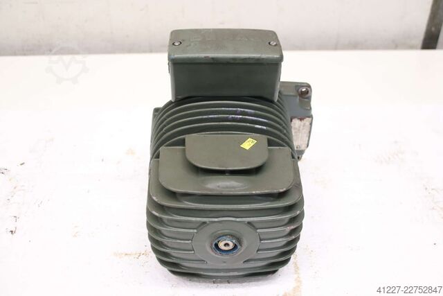 Geared motor 0.07/0.27 kW 680/2900 rpm rpm Mannesmann Demag 13/6 PF 8/2