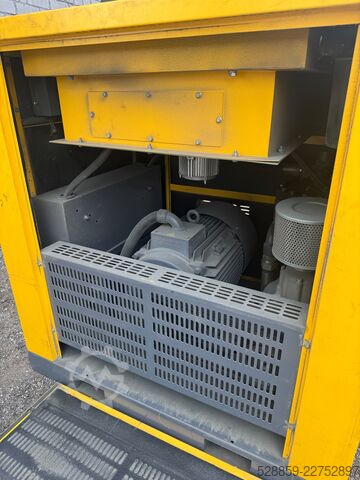 FirstAIR FAS37 screw air compressor  