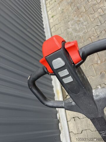 Electric Pallet Truck Linde MT15