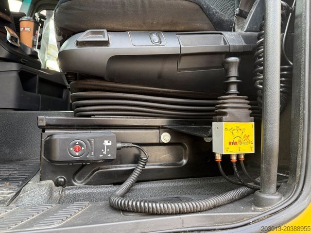 Standard SZM MERCEDES-BENZ ACTROS 1846 4x4 HAD Euro 6 Kipphydraulik