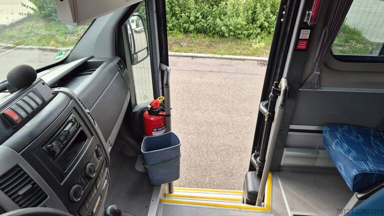 Kleinbus MERCEDES-BENZ Sprinter 516, Daily, Crafter