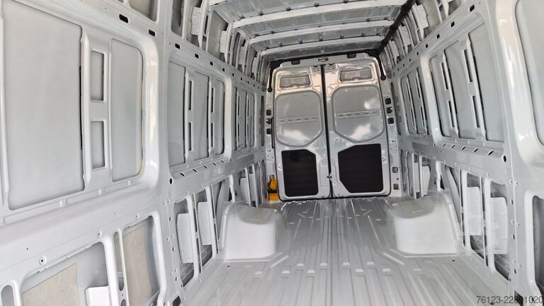 Kastenwagen hoch MERCEDES-BENZ Sprinter III Kasten  519 CDI RWD 4x 4 Allrad