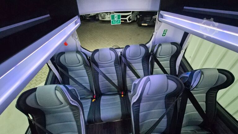 Kleinbus MERCEDES-BENZ 519 Sunset S 4 Ferqui Lagerfahrzeug Stock